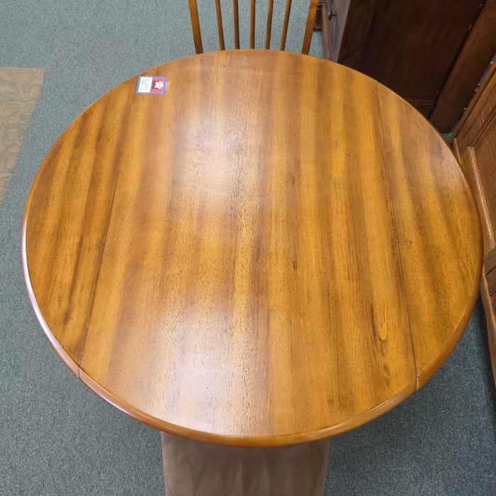 DROP LEAF TABLE WITH 2 CHAIRS