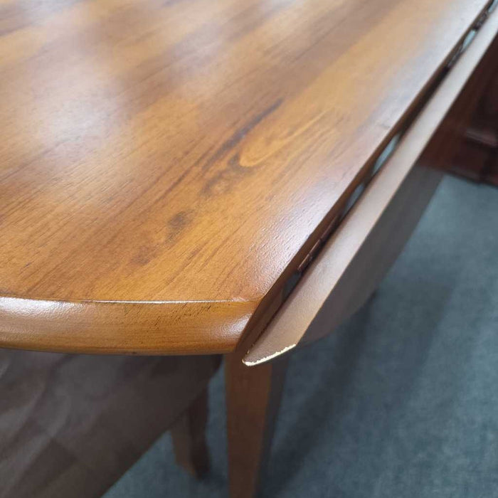 DROP LEAF TABLE WITH 2 CHAIRS
