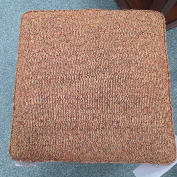 ETHAN ALLEN OTTOMAN MK