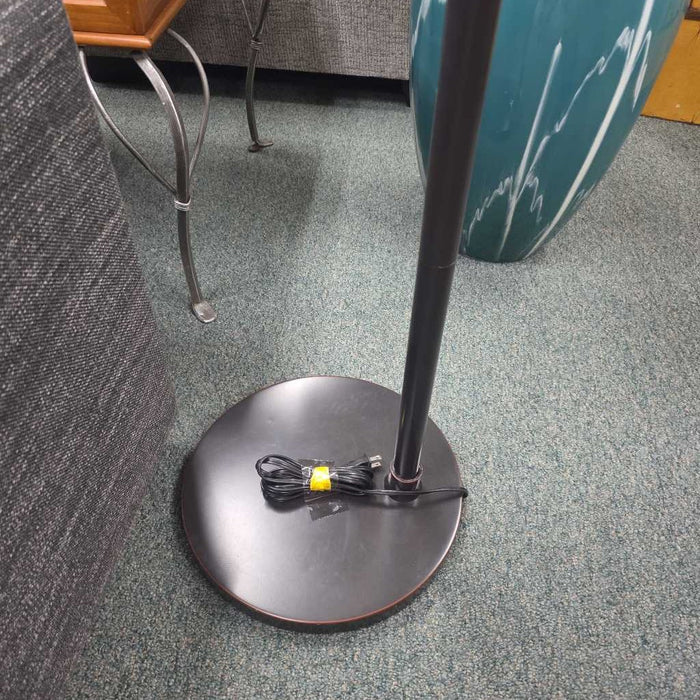 ARC FLOOR LAMP