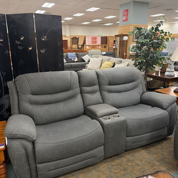 POWER RECLINING LOVESEAT WITH CONSOLE ATH
