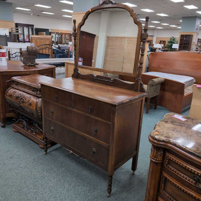 DRESSER WITH MIRROR BHC
