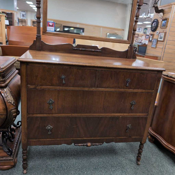 DRESSER WITH MIRROR BHC