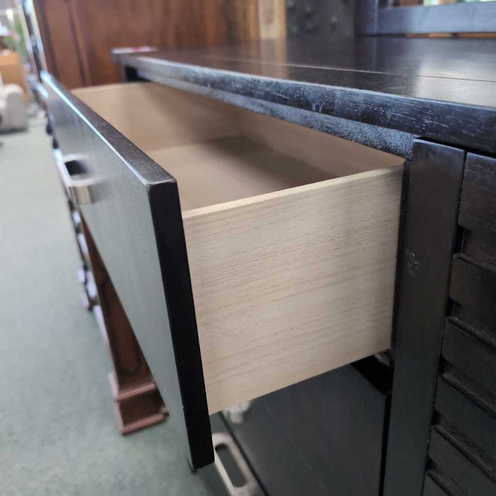 GENTLEMANS CHEST WITH MIRROR BCA