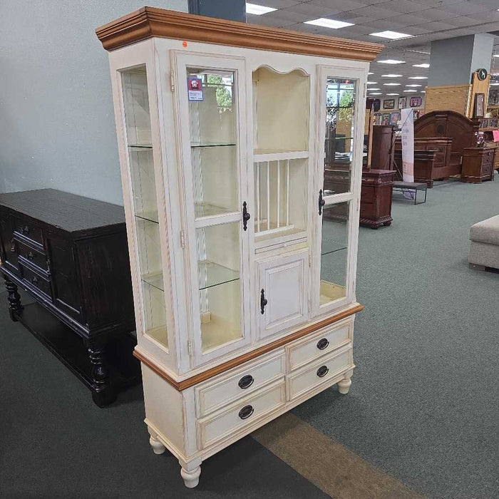 CHINA HUTCH BAH
