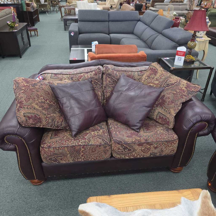 LAZBOY LOVESEAT LSH