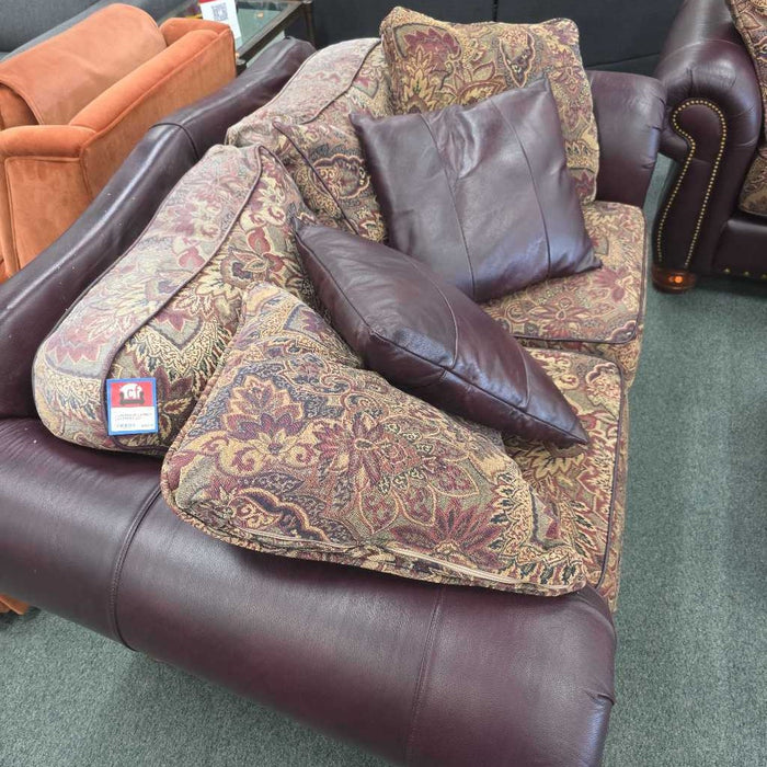 LAZBOY LOVESEAT LSH