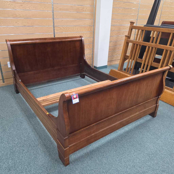 QUEEN SLEIGH BED LSH