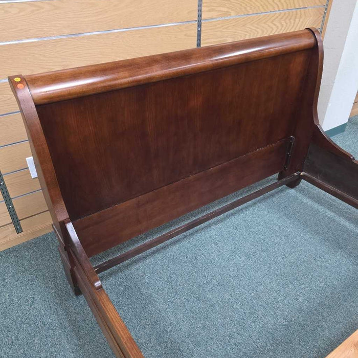 QUEEN SLEIGH BED LSH