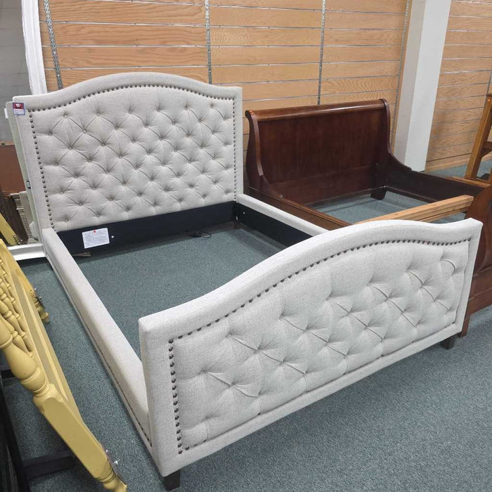 QUEEN BED ALK