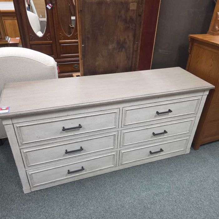 BASSETT BELLA DRESSER ATH