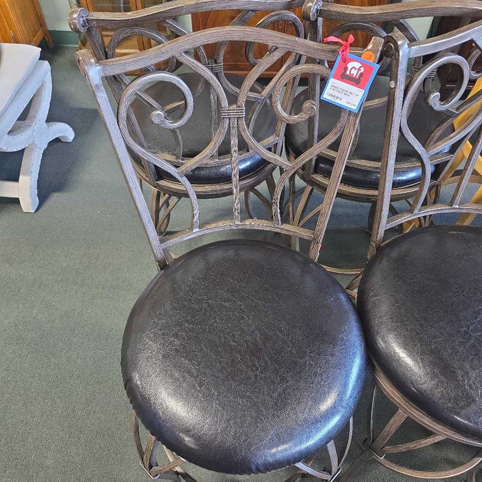 SET OF 4 STOOLS BCA