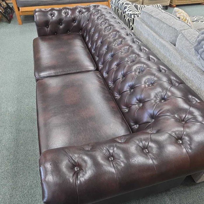 CHESTERFIELD SOFA KLH