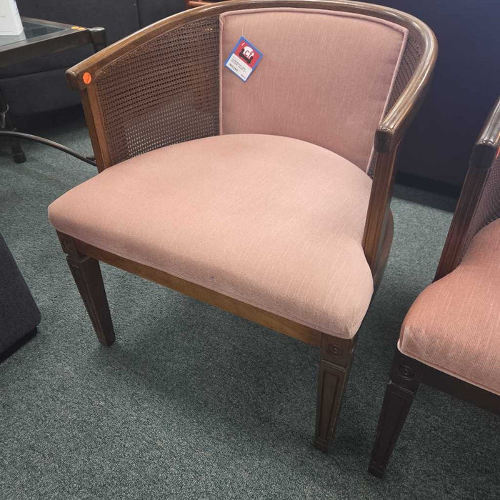 PINK ACCENT CHAIR