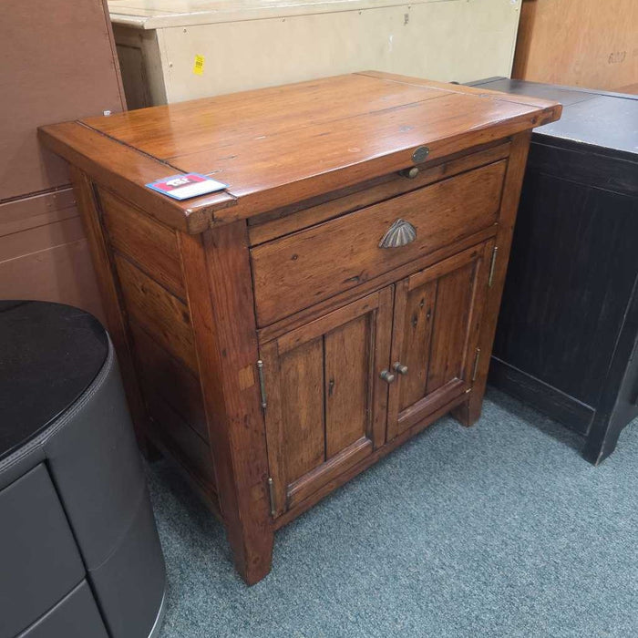 NIGHTSTAND