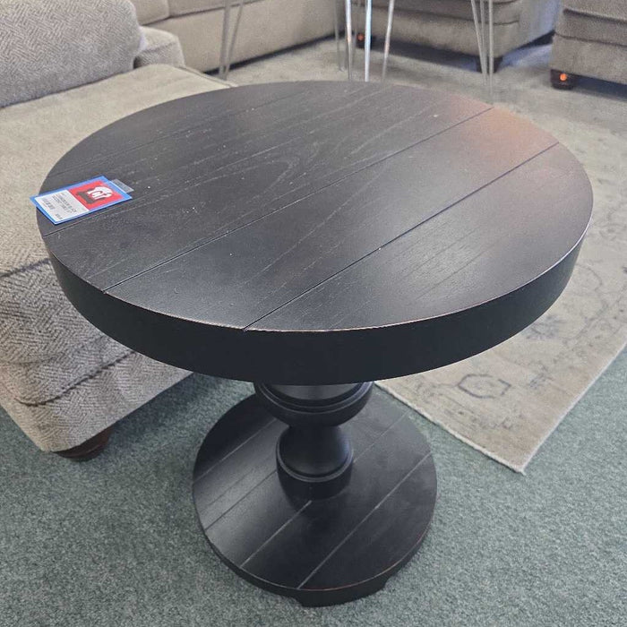 BLACK ACCENT TABLE