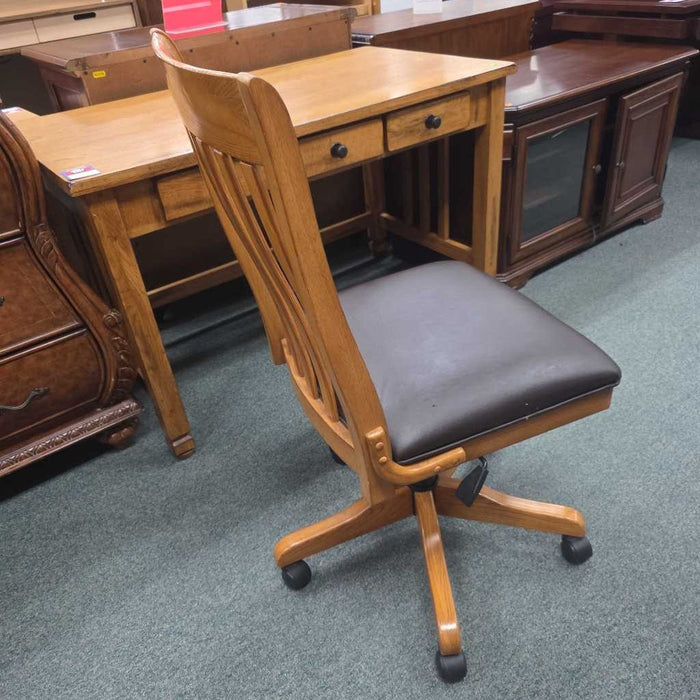 DESK CHAIR