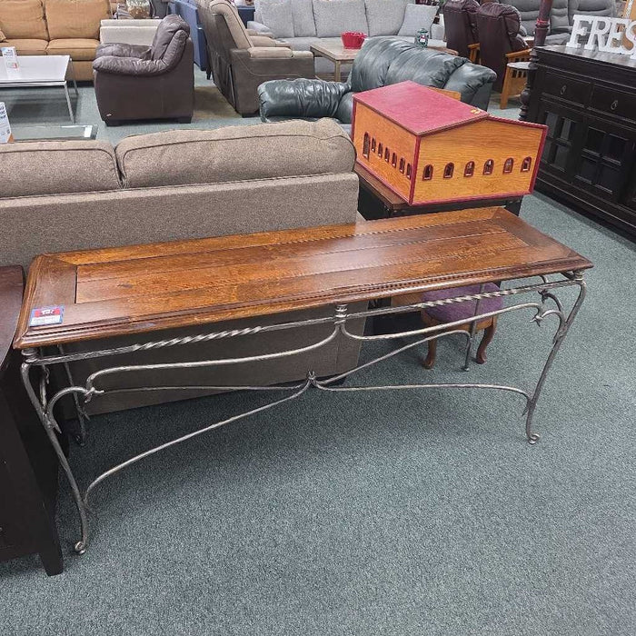 SOFA TABLE