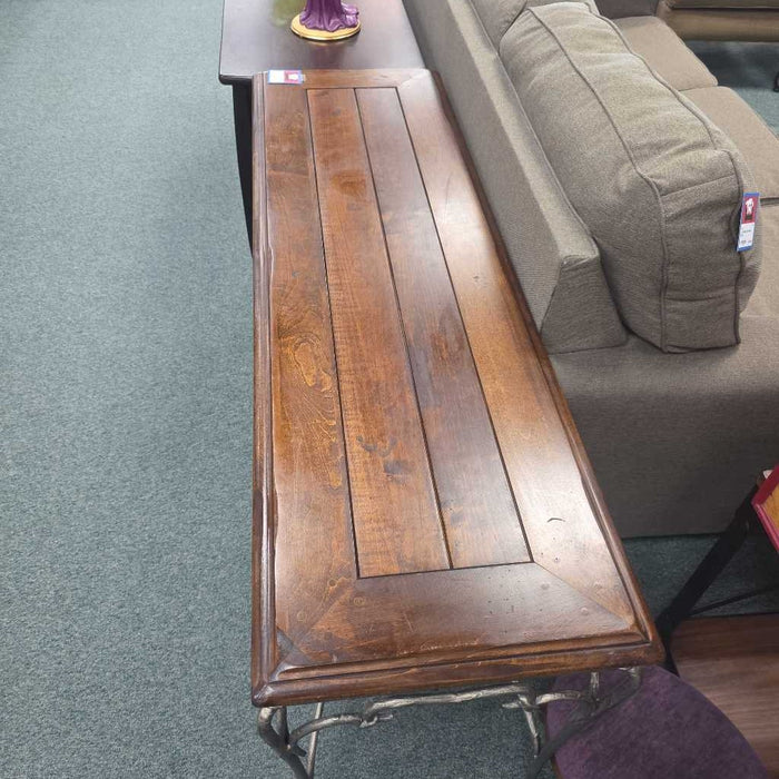 SOFA TABLE