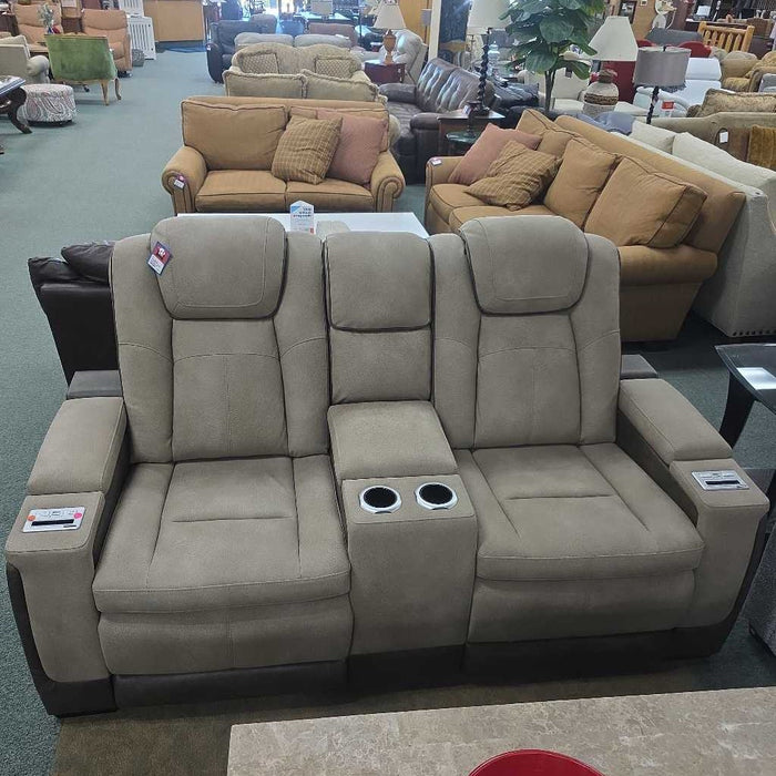LOVESEAT POWER RECLINER