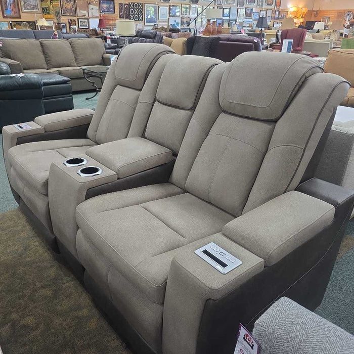 LOVESEAT POWER RECLINER