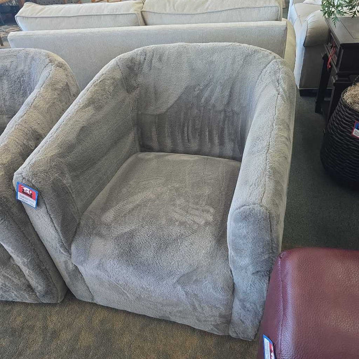 SWIVEL CHAIR