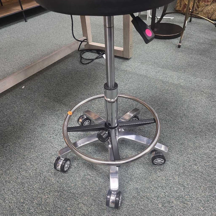 STOOL