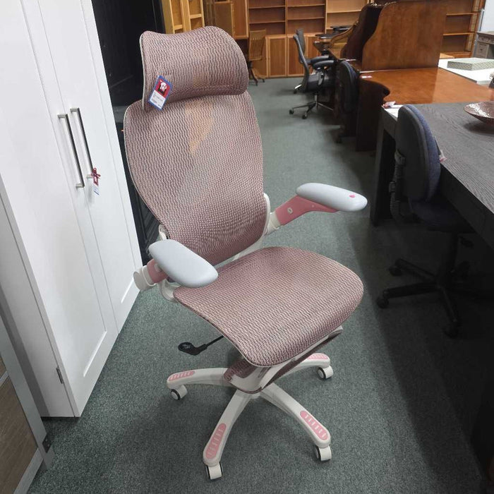 DESK CHAIR