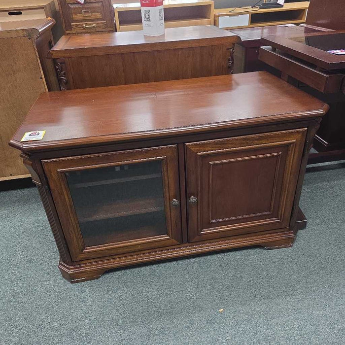HOOKER TV STAND