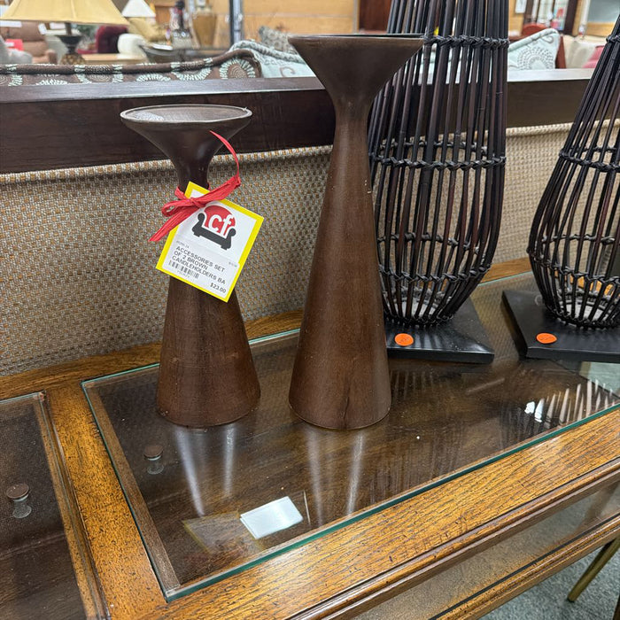 SET OF 2 BROWN CANDLEHOLDERS