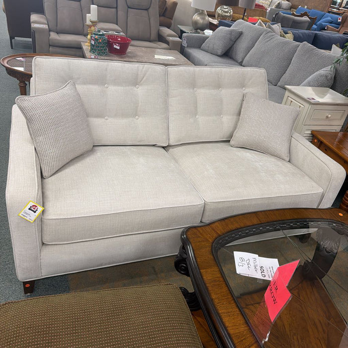 LOVESEAT