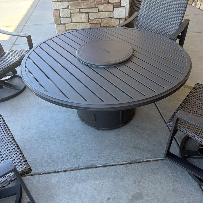 FIREPIT TABLE WITH 4 SWIVEL CHAIRS KLH