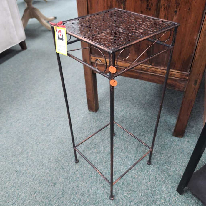 PLANT STAND