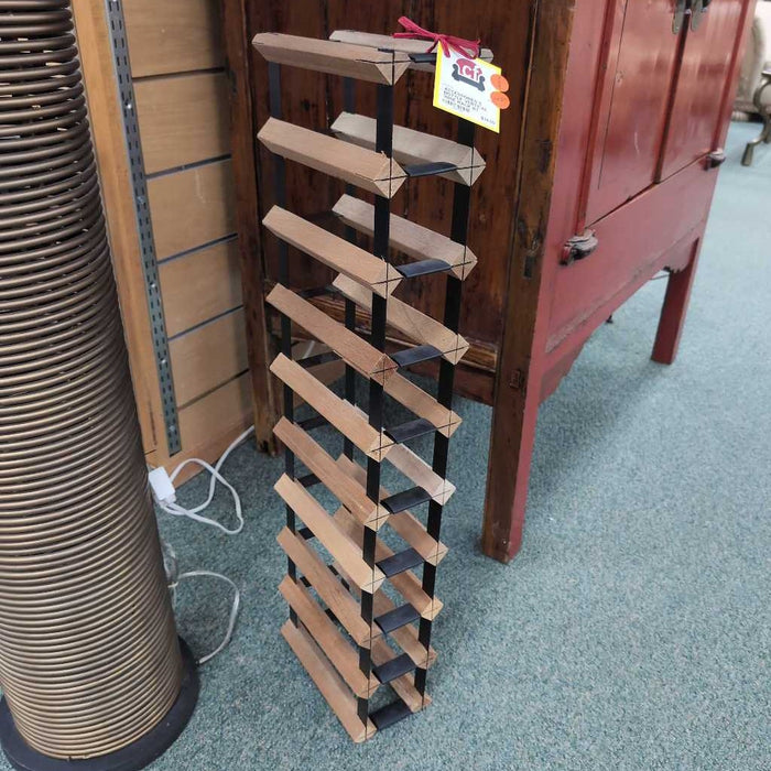 9 BOTTLE VERTICAL WINE RACK