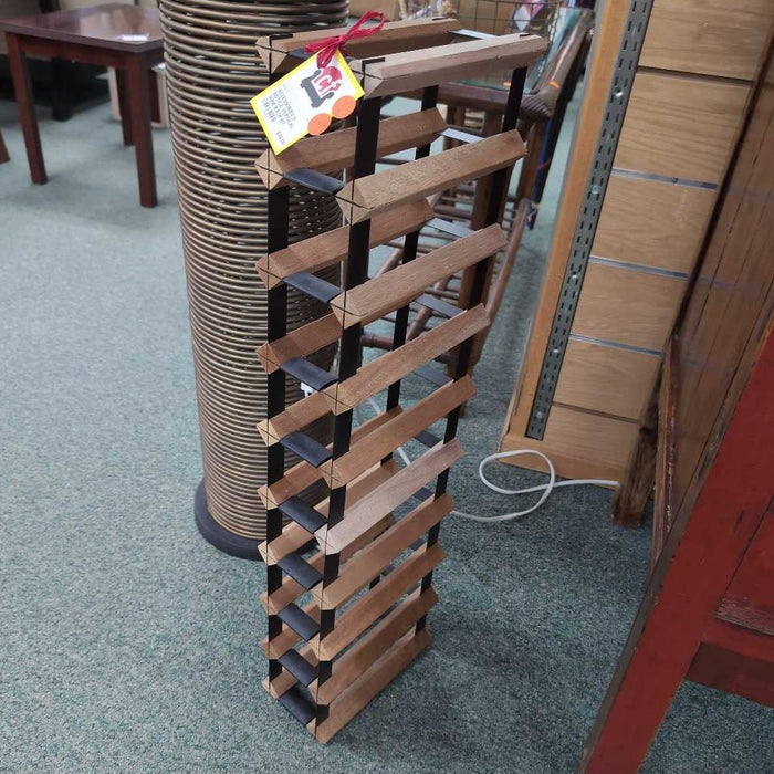 9 BOTTLE VERTICAL WINE RACK