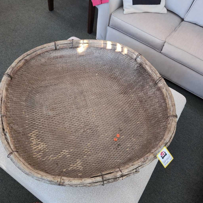 LARGE BASKET DECOR