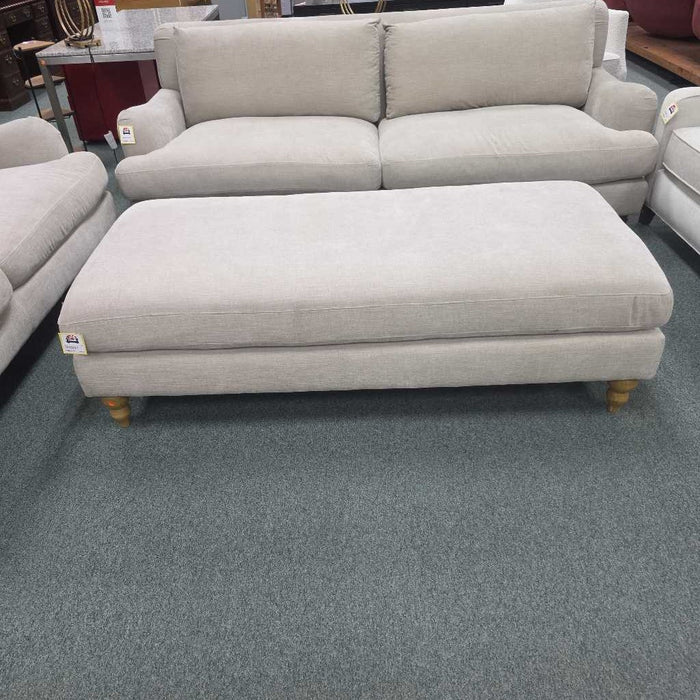 XL OTTOMAN MI