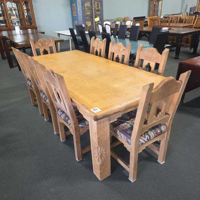 TABLE 8 CHAIRS KLH