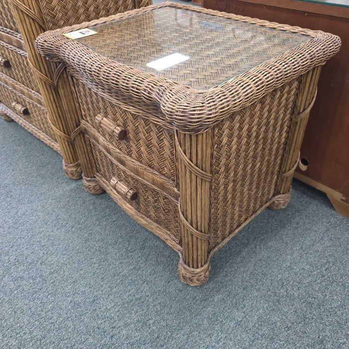 WICKER NIGHTSTAND AT