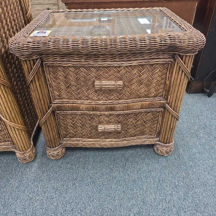 WICKER NIGHTSTAND AT