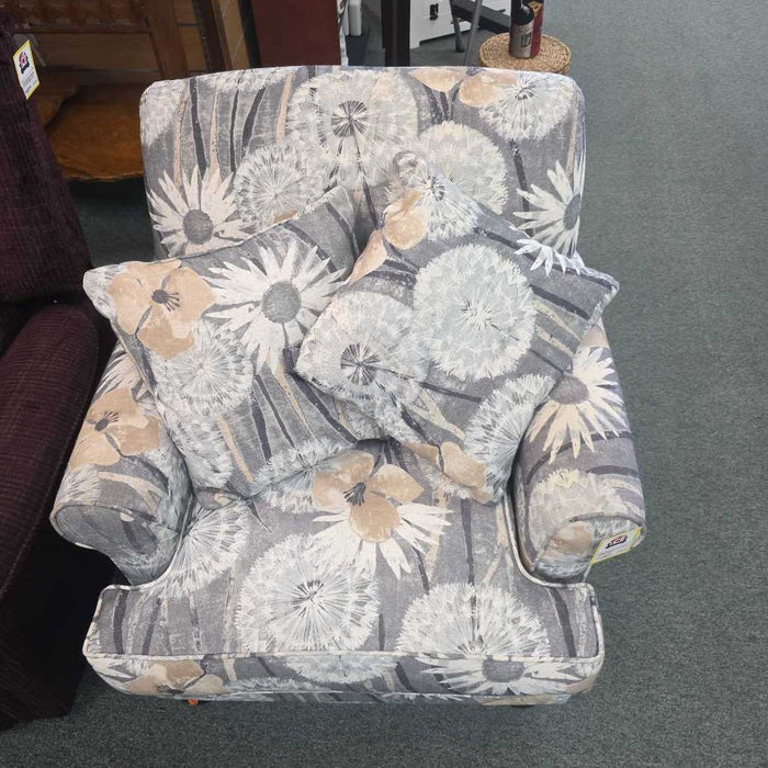 ACCENT CHAIR BHC