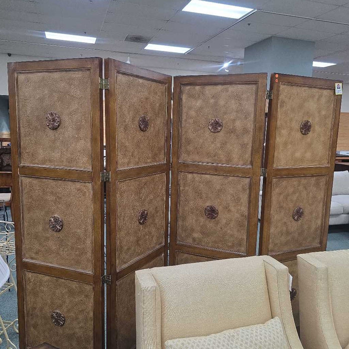 ROOM DIVIDER BTK