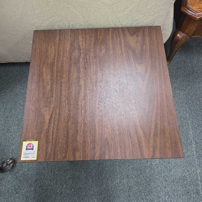 ACCENT TABLE LS