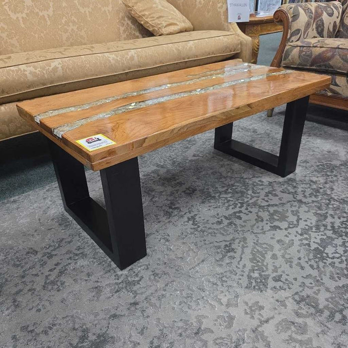 EPOXY COFFEE TABLE LLM