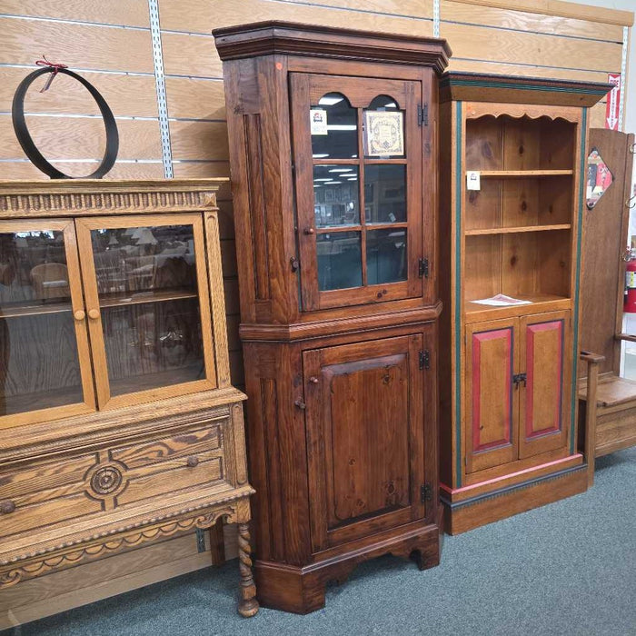 STEPHEN VON HOHEN CORNER CABINET KLH
