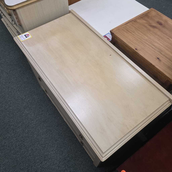 3 DRAWER CHEST SK