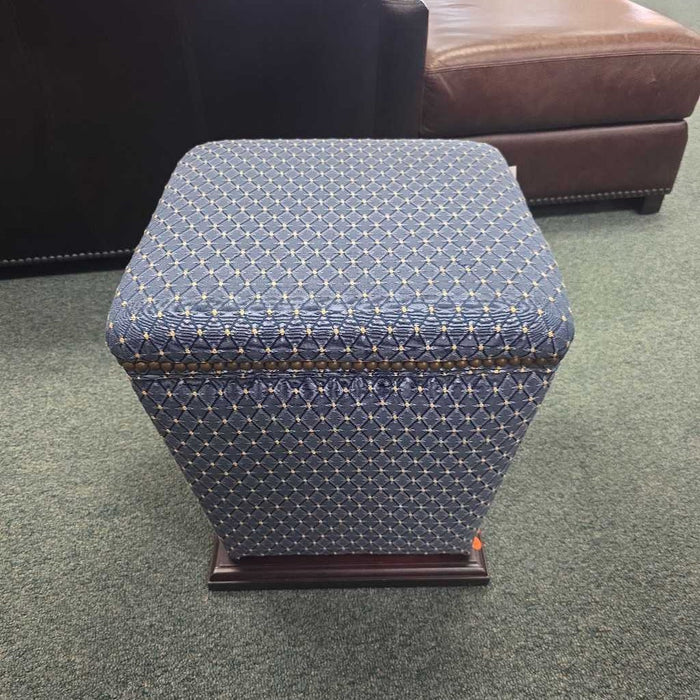 LEE INDUSTRIES BONGO OTTOMAN BAH