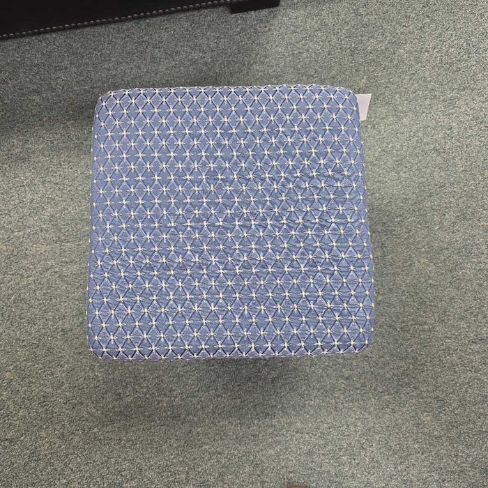 LEE INDUSTRIES BONGO OTTOMAN BAH