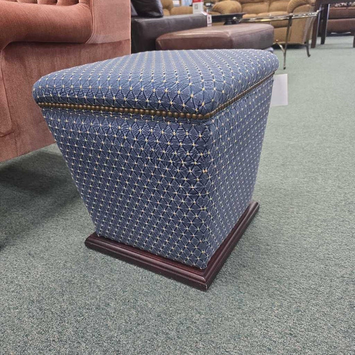 LEE INDUSTRIES BONGO OTTOMAN BAH
