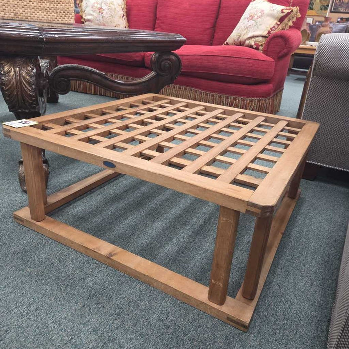 COFFEE TABLE KL